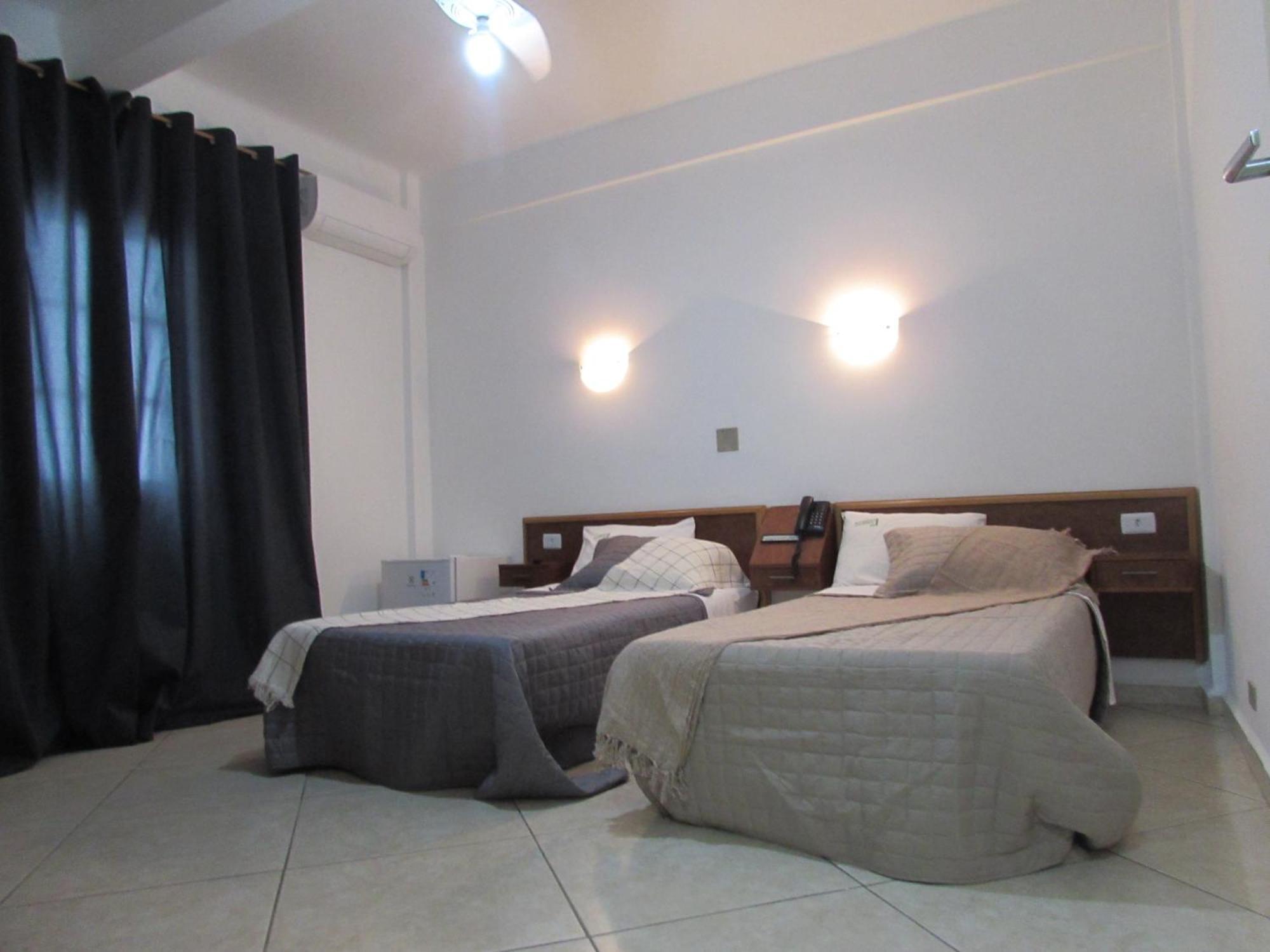 סאו פאולו Hotel Paramount- Proximo A 25 De Marco Bras Bom Retiro E Expo Center Norte "Garanta Ja Sua Reserva" מראה חיצוני תמונה